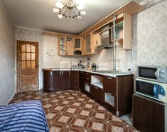 3-комн. кв. 90 м² 2/10 этаж